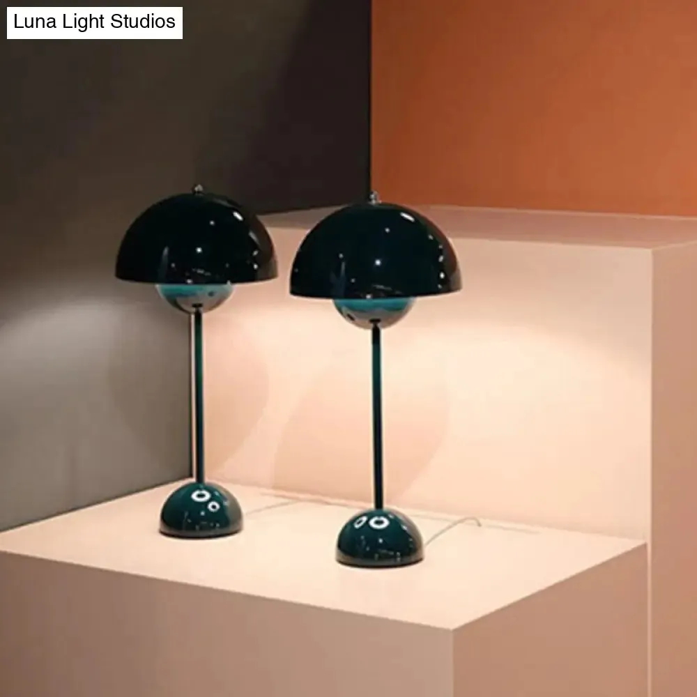 Bud Shaped Metallic Table Lamp with 2 Heads - Postmodern Style Nightstand Lighting
