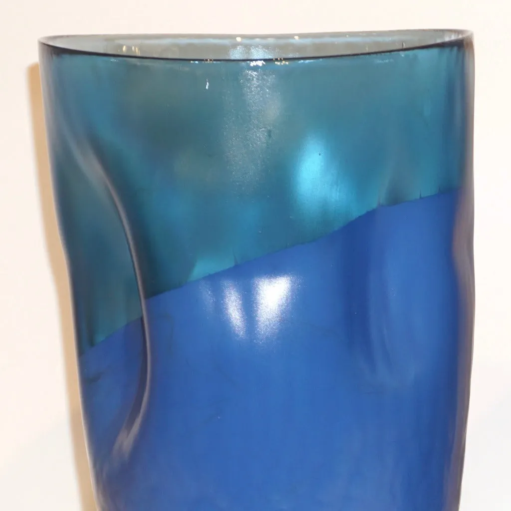 Contemporary Minimalist Iridiscent Royal Blue Murano Glass Pair of Modern Vases