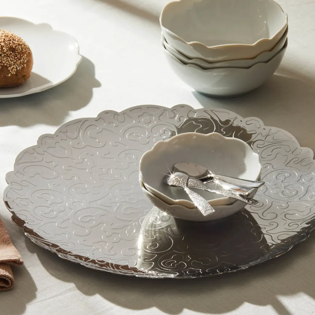 DRESSED ROUND TRAY