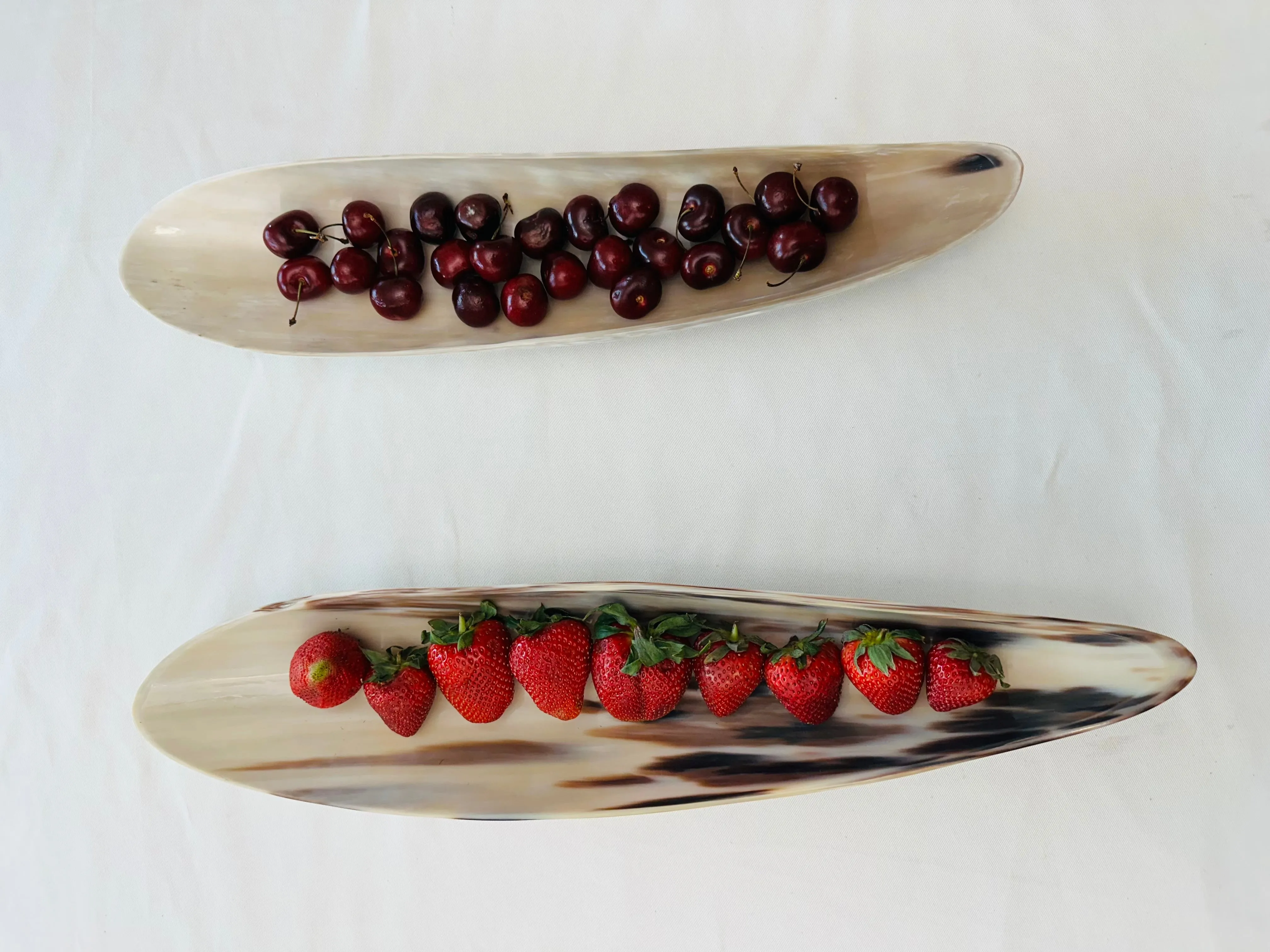 Elongated Horn Oval Decorative Tray -Light