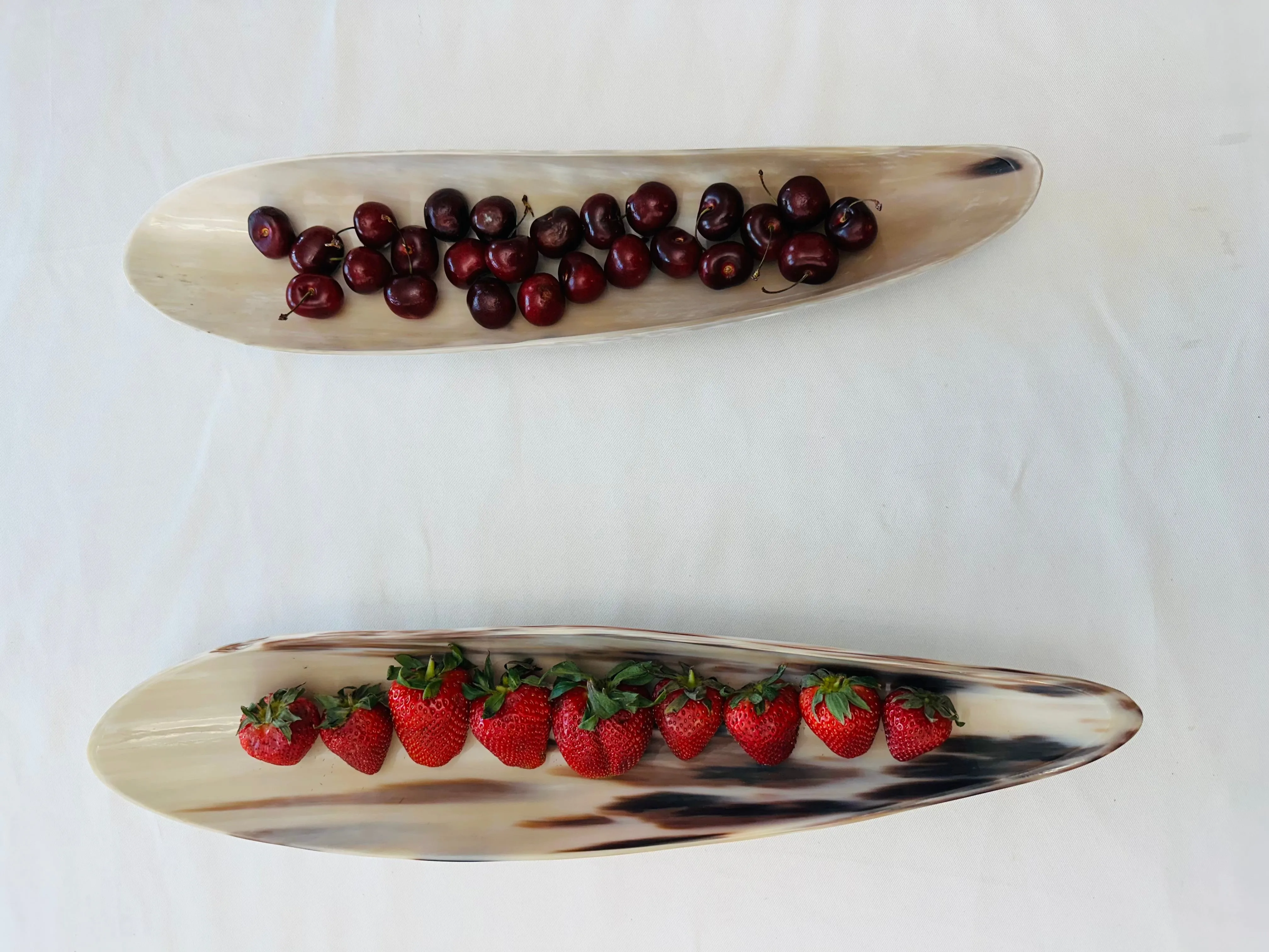 Elongated Horn Oval Decorative Tray -Light