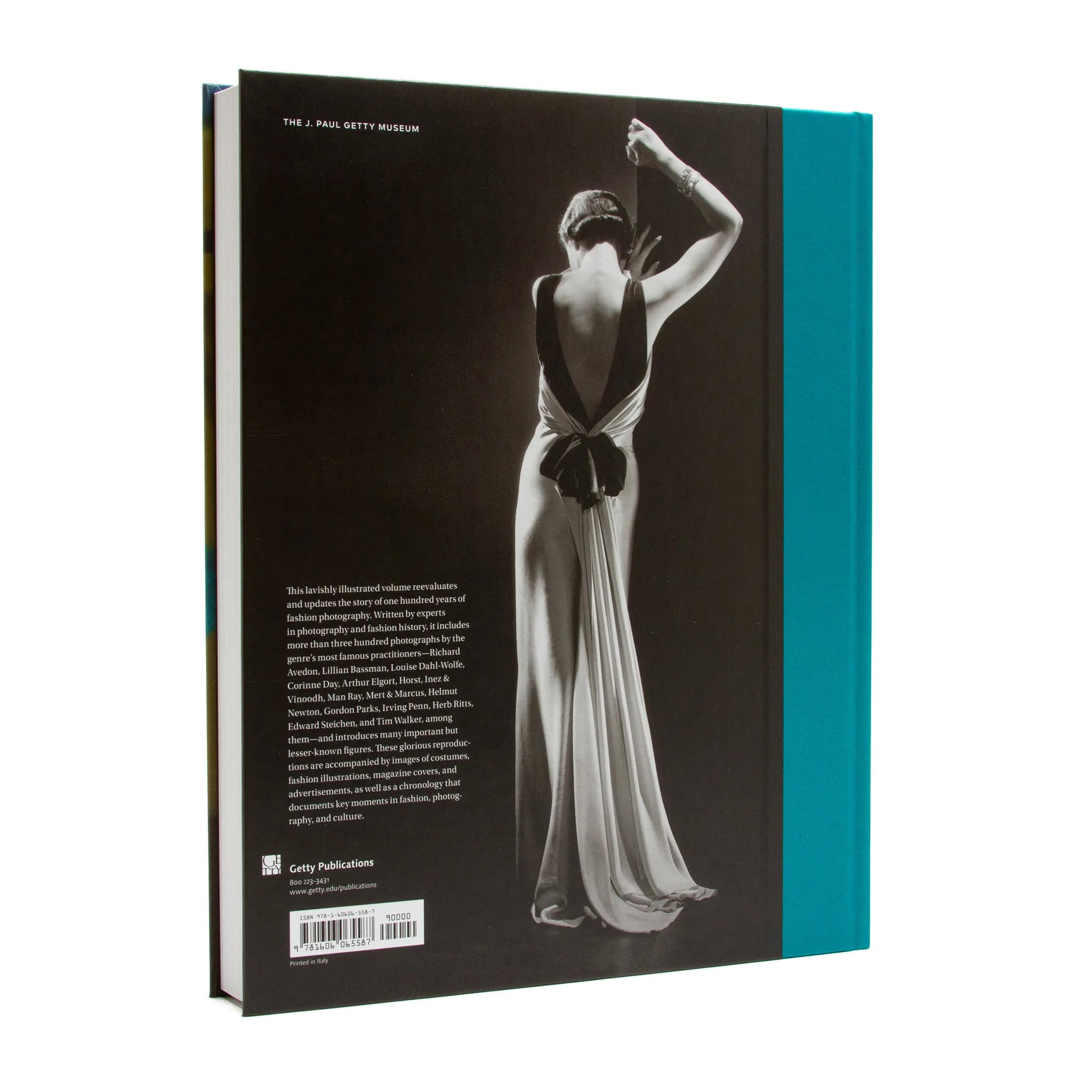 Icons of Style: A Century of Fashion Photography