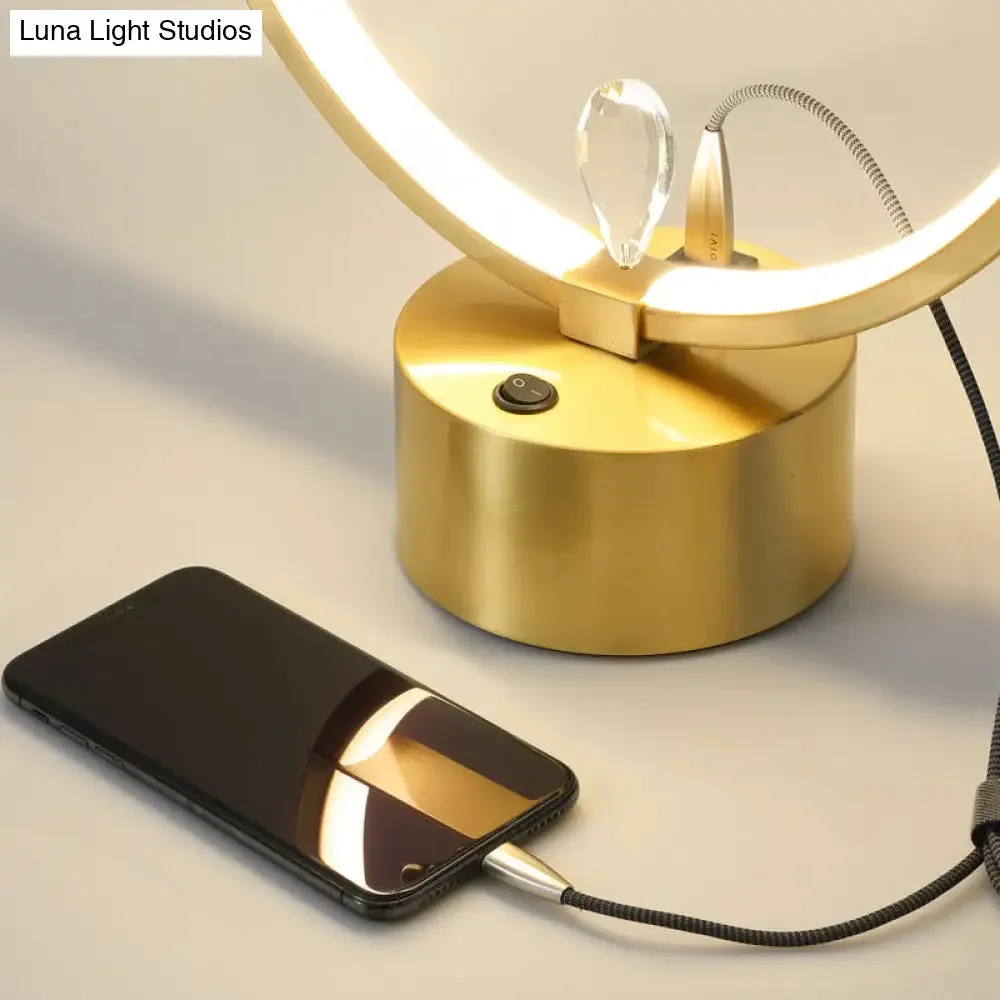 Minimalist Brass Halo Ring Table Light with LED, Metal Night Light featuring Deer Decoration