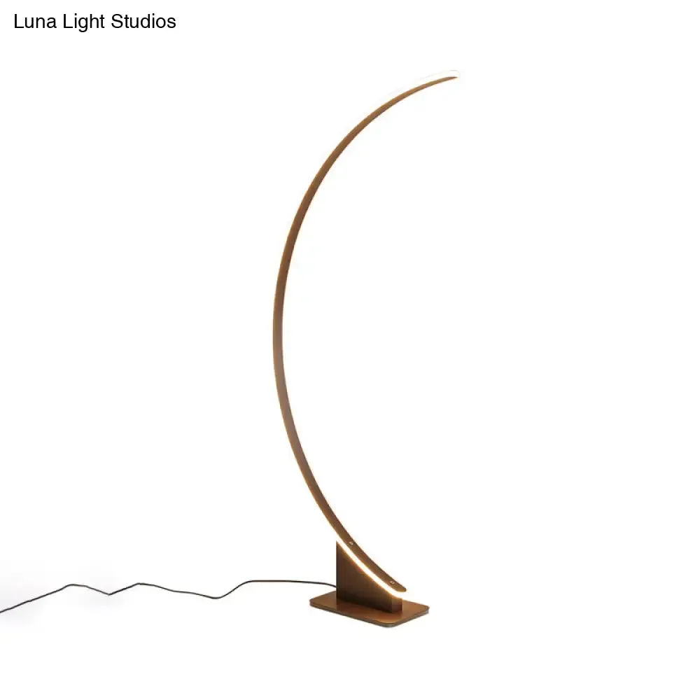 Nordic Style Bedside LED Standing Light with Metallic Curved Floor Lighting