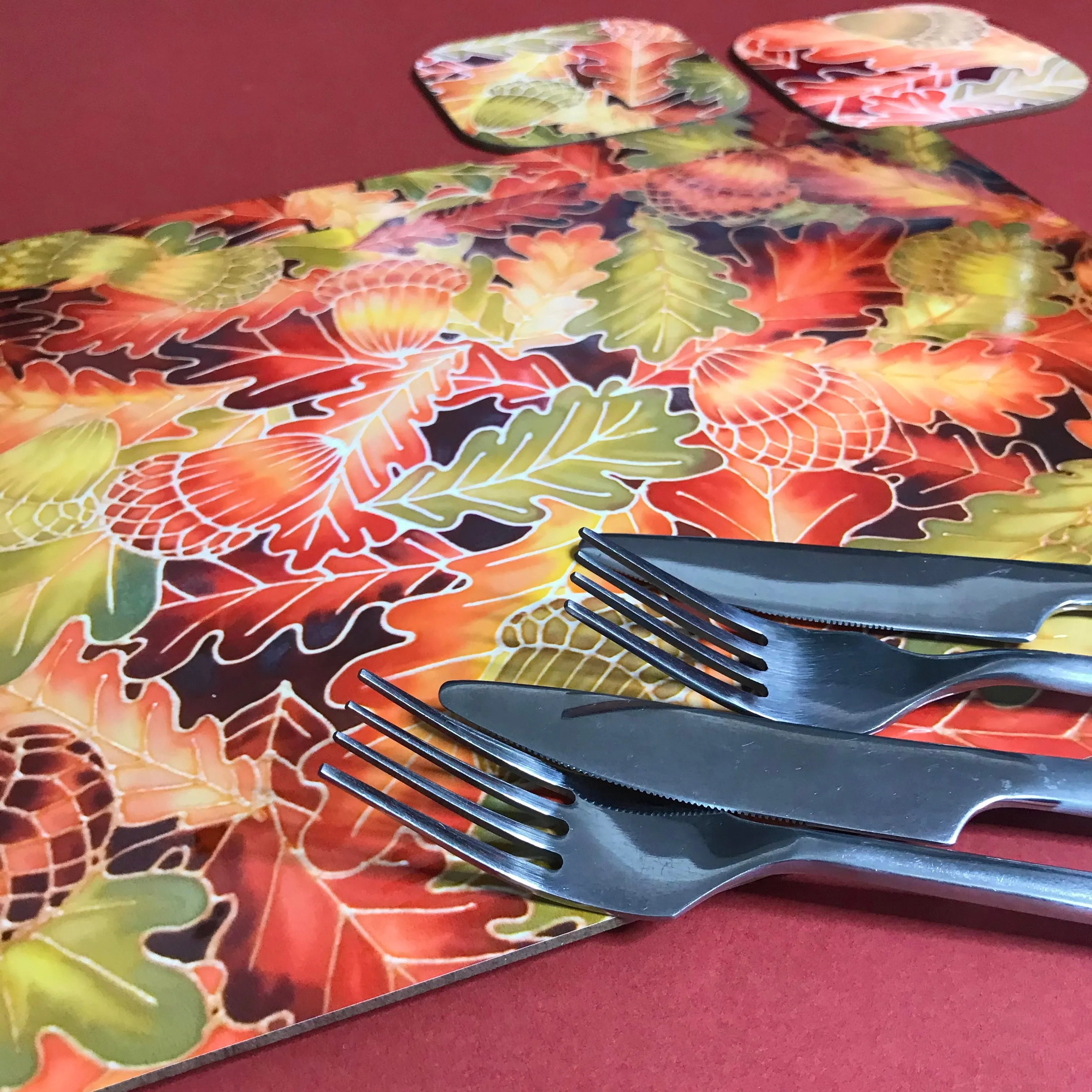 Oak Leaves & Acorns Placemats - green rust Table Mats & coasters - Oak  glass chopping boards