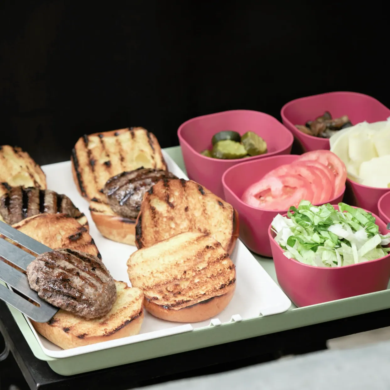 Prep 'N Serve Medium White Tray (9"x 13")