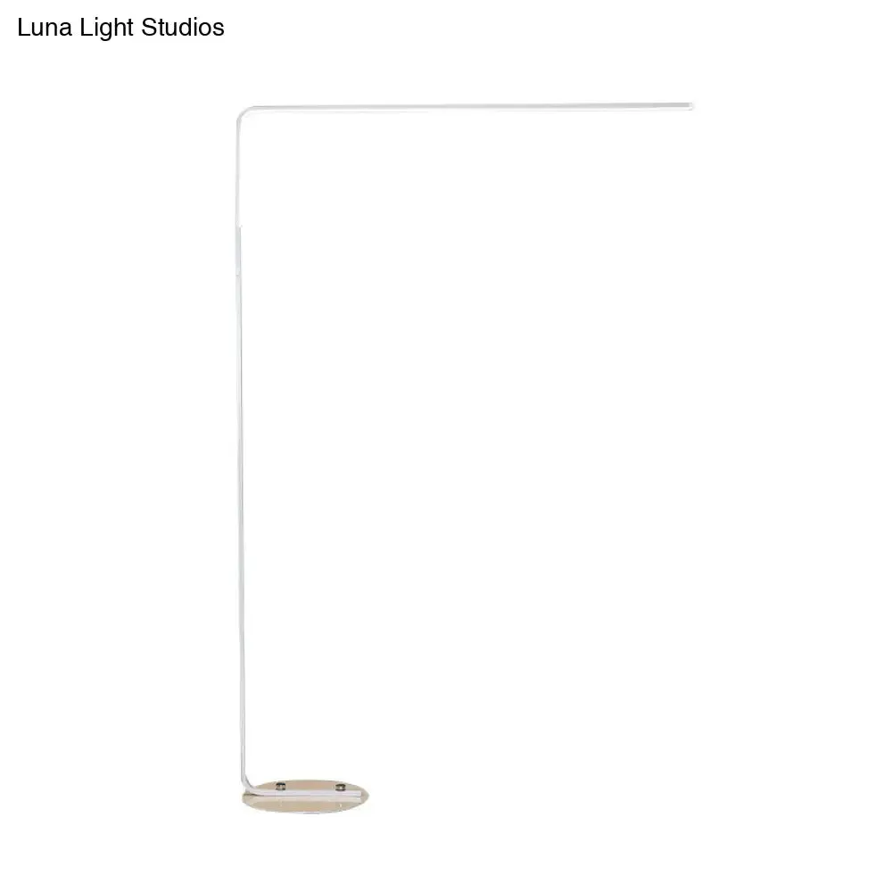 Triangle-Shaped Metallic LED Floor Lamp for Bedroom - Nordic Black/White Reading Light